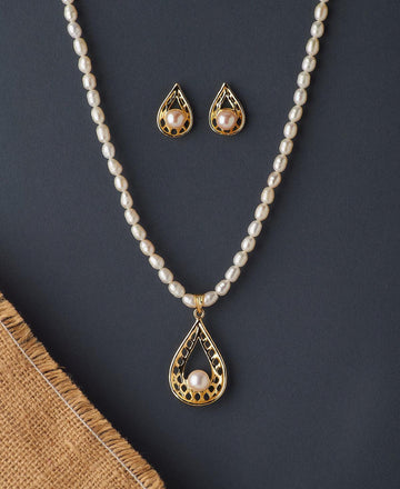 Beautiful Pearl Necklace Set - Chandrani Pearls