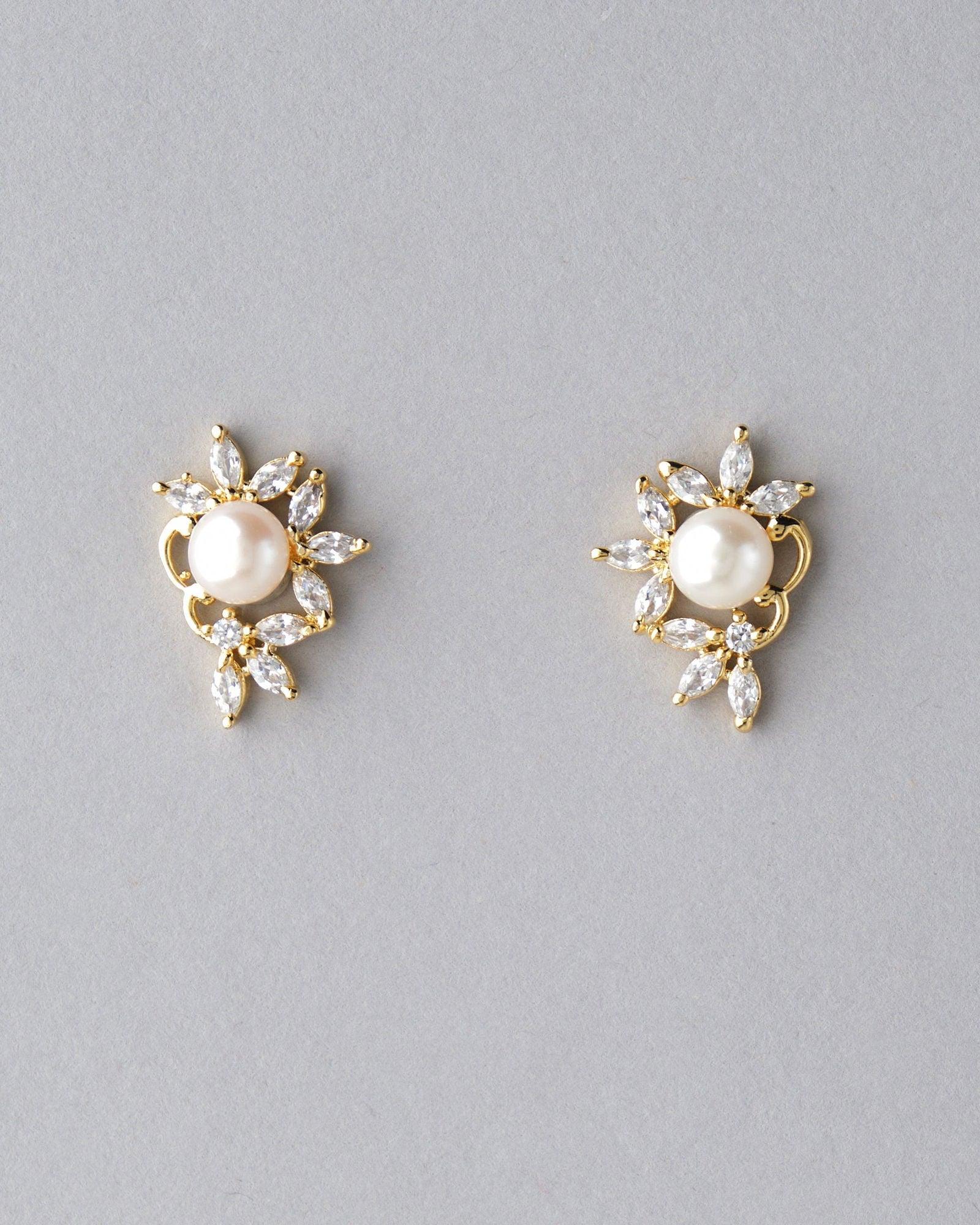 Beautiful Pearl & Stone Stud Earring - Chandrani Pearls
