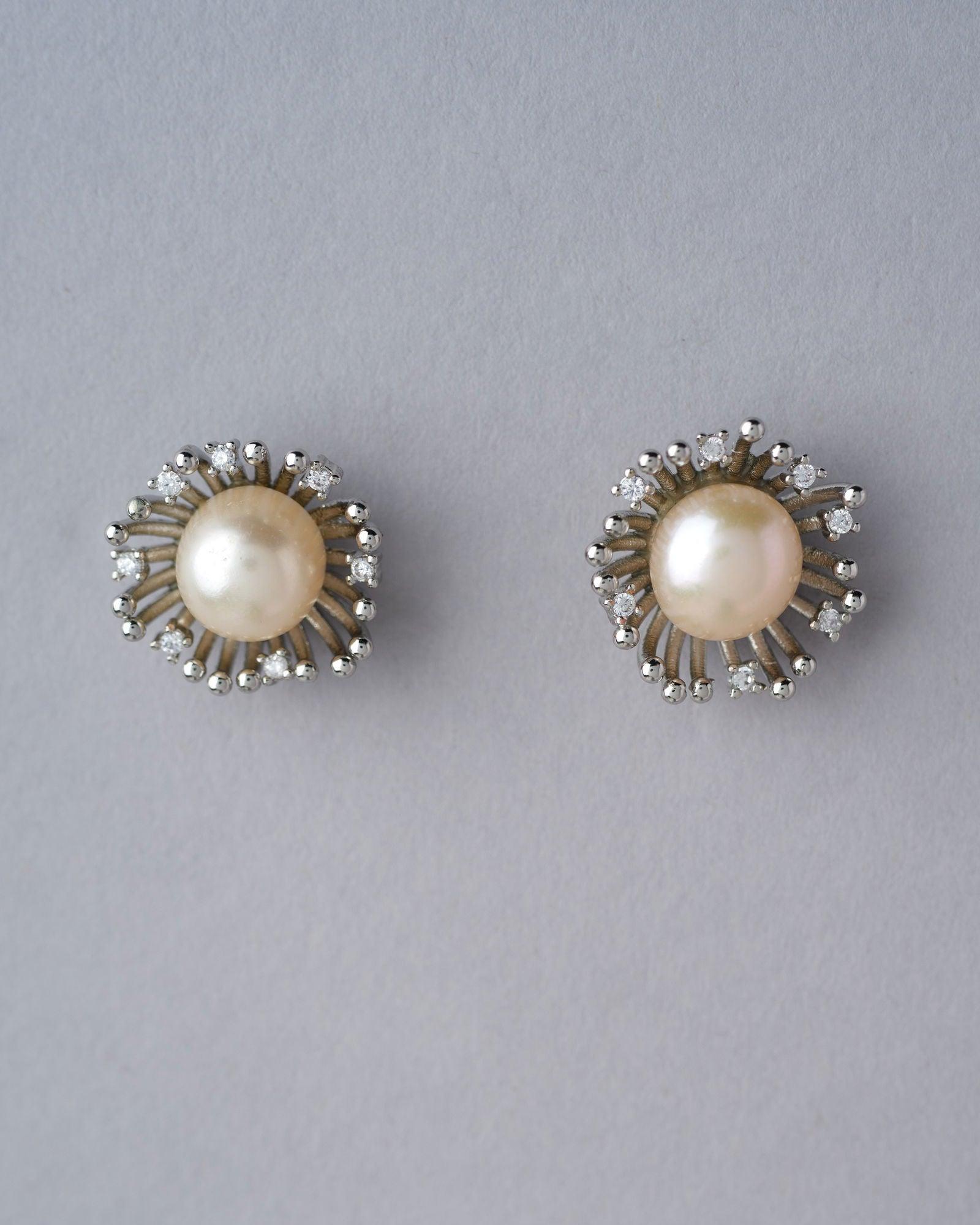 Beautiful Pearl Stud Earring - Chandrani Pearls