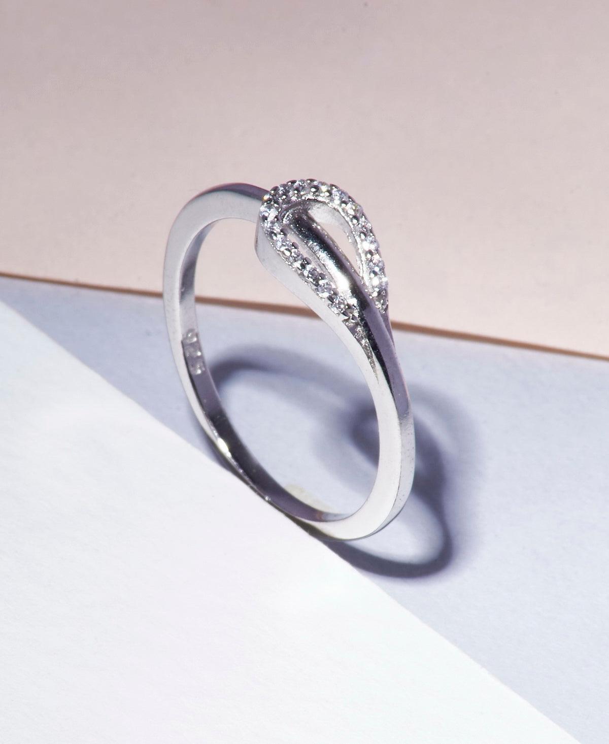 Beautifully Crafted Sterling Silver Ring - Chandrani Pearls