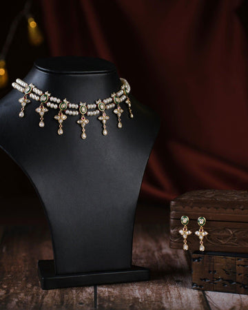 Charming Floral Necklace Set - Chandrani Pearls