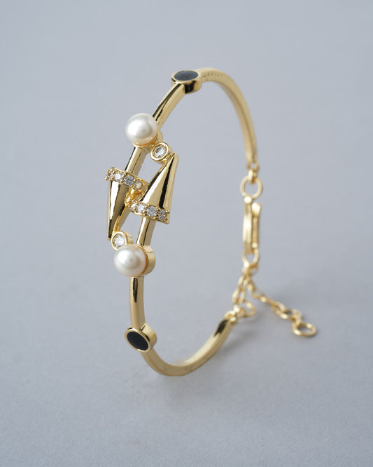 Cupid Arrow Stone Studded Beautiful Bracelet - Chandrani Pearls