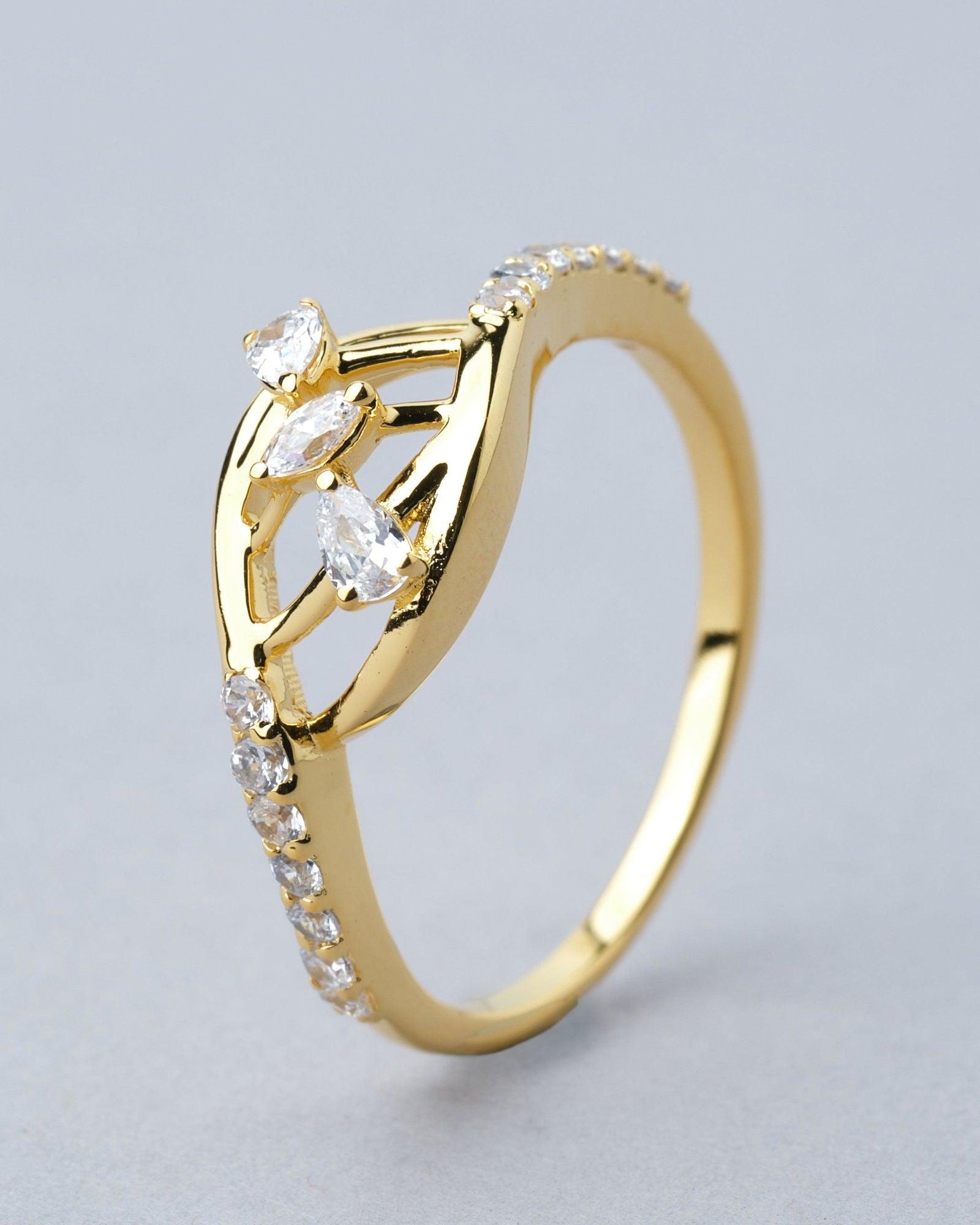 Curl Cluster 18Kt Gold & Diamond Ring - Chandrani Pearls