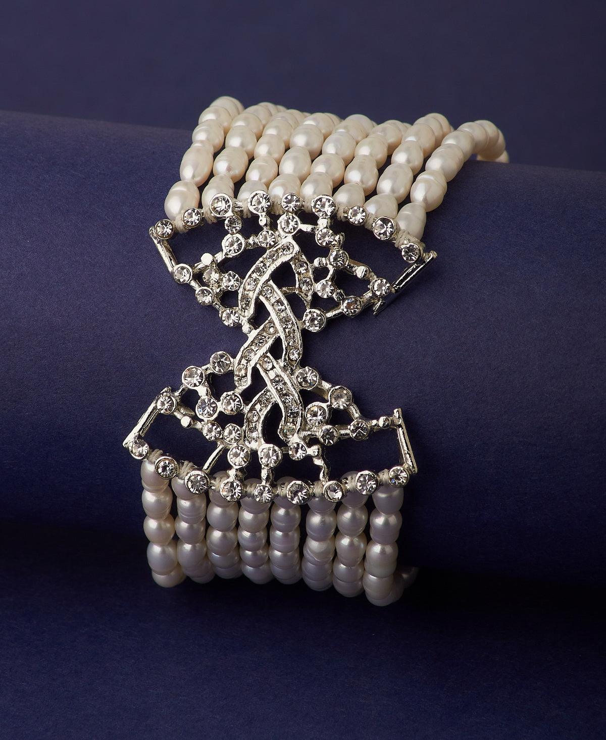 Dainty Bow Pearl Bracelet - Chandrani Pearls