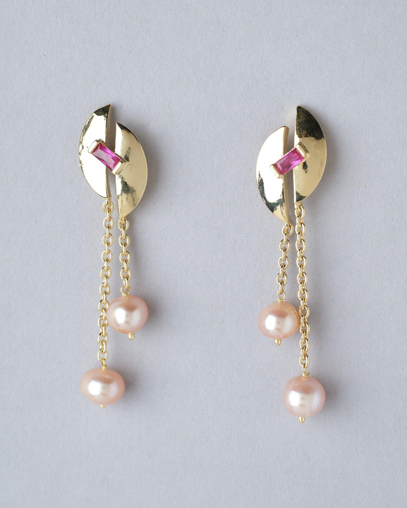 Dazzling Hang Earring - Chandrani Pearls