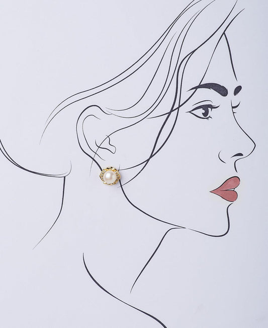 Delicate Pearl Studded Earring - Chandrani Pearls