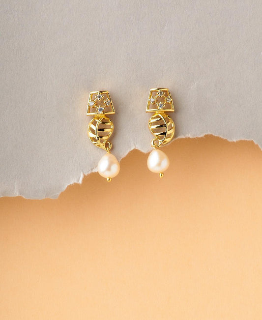 Delicate Stone Studded Earring - Chandrani Pearls