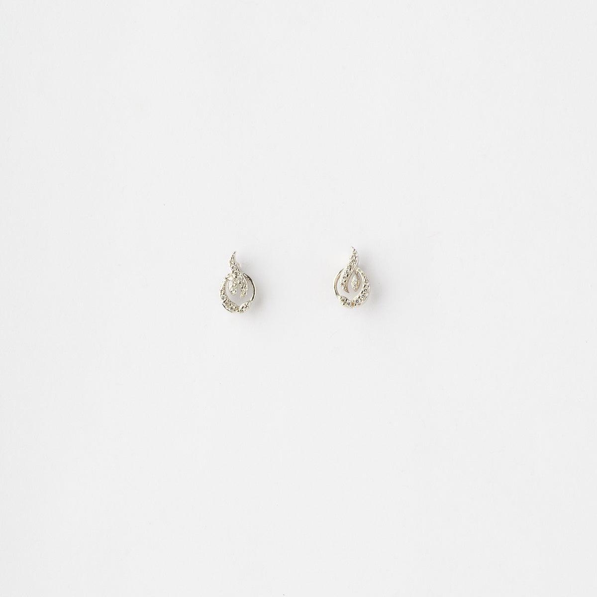 Delicate Stone Studded Earring - Chandrani Pearls