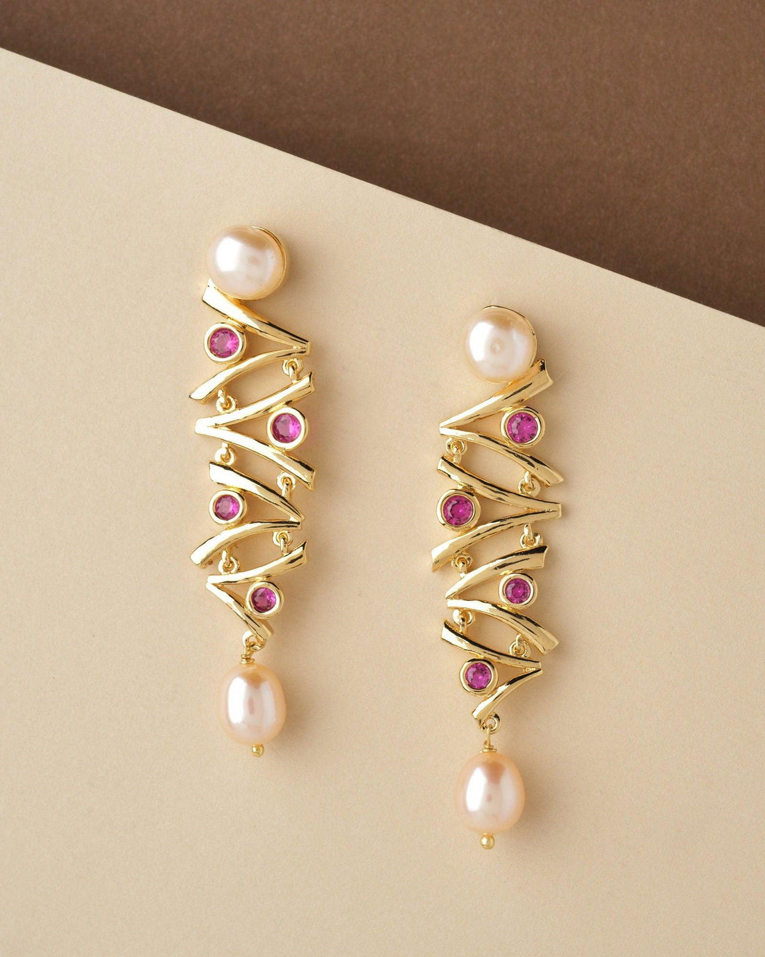Delicate Stone Studded Pearl Earring - Chandrani Pearls