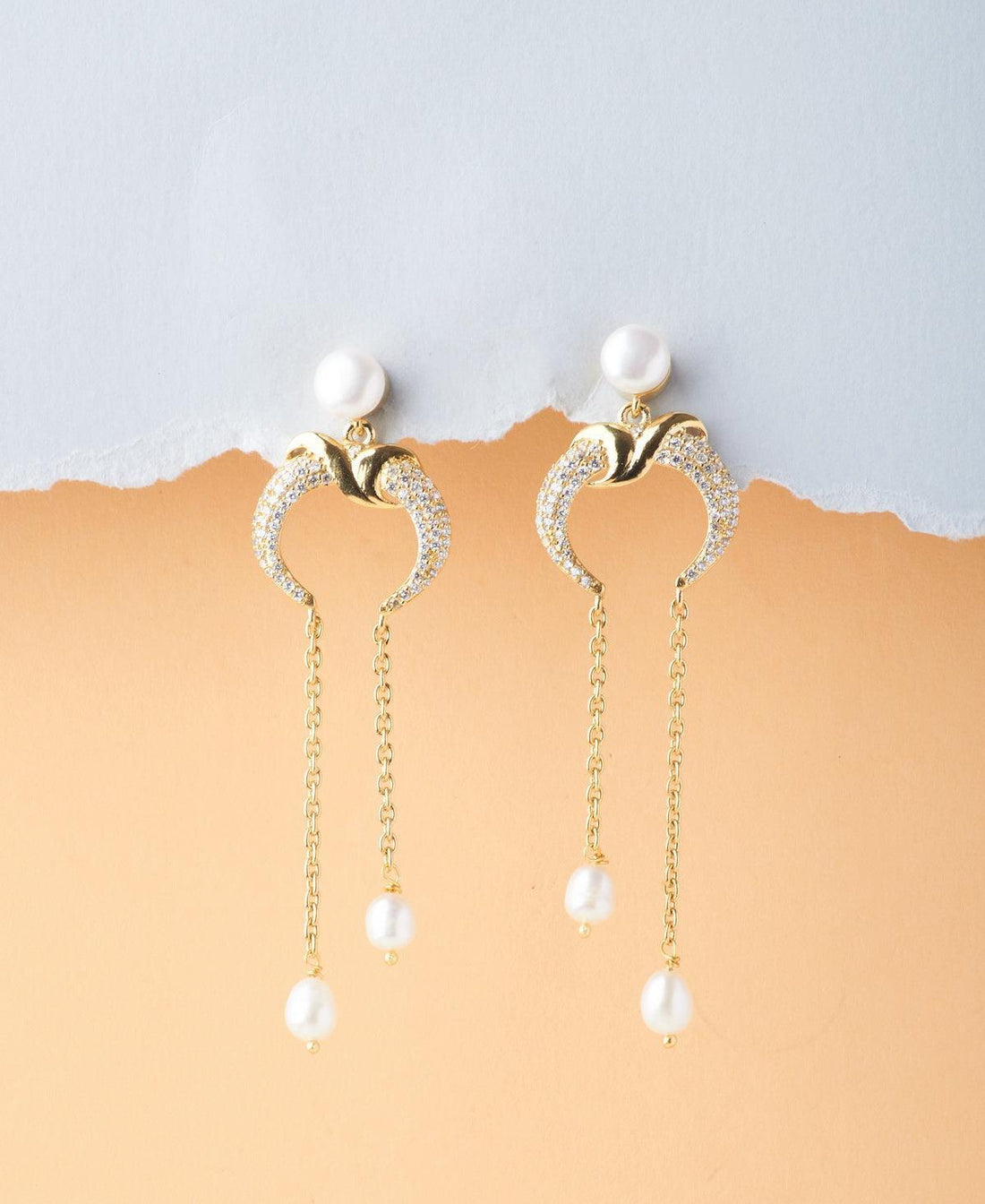 Delicate Stone Studded Pearl Earring - Chandrani Pearls