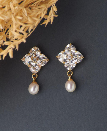 Delicate Stone Studded Pearl Earring - Chandrani Pearls