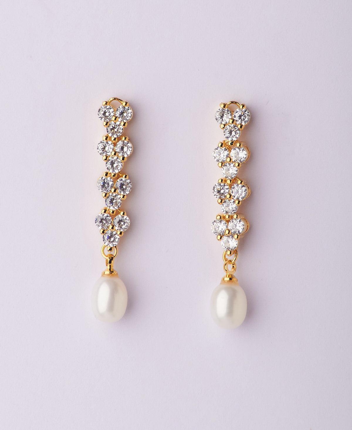 Delicate Stone Studded Pearl Earring - Chandrani Pearls