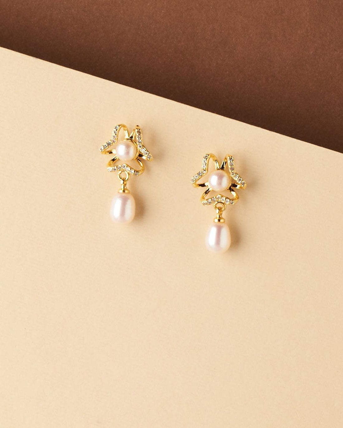 Delicate Stone Studded Pearl Earring - Chandrani Pearls