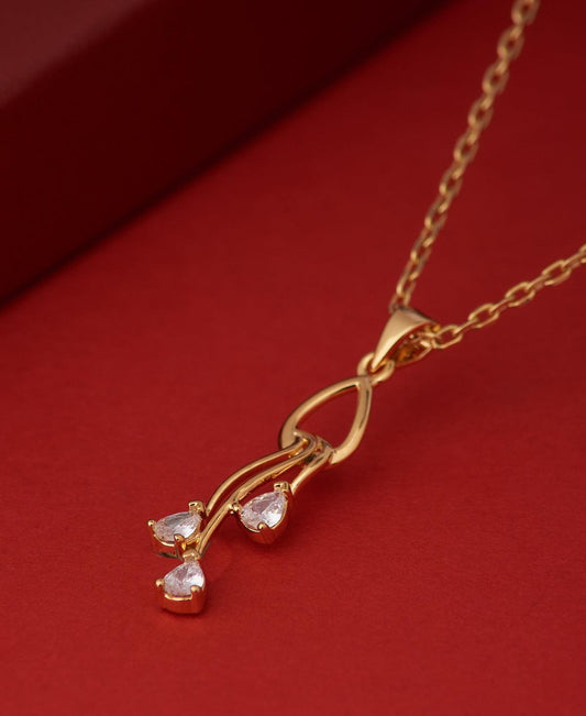 Elegant 18Kt Gold Pendant - Chandrani Pearls