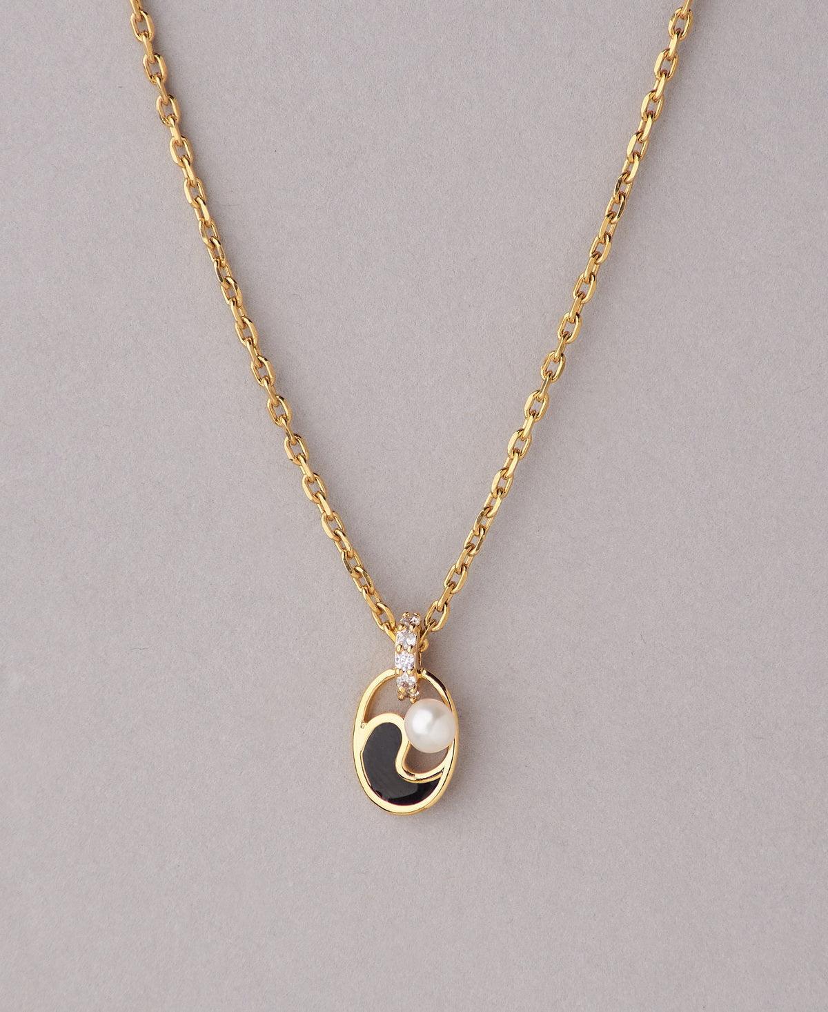 Elegant 18Kt Gold Pendant - Chandrani Pearls