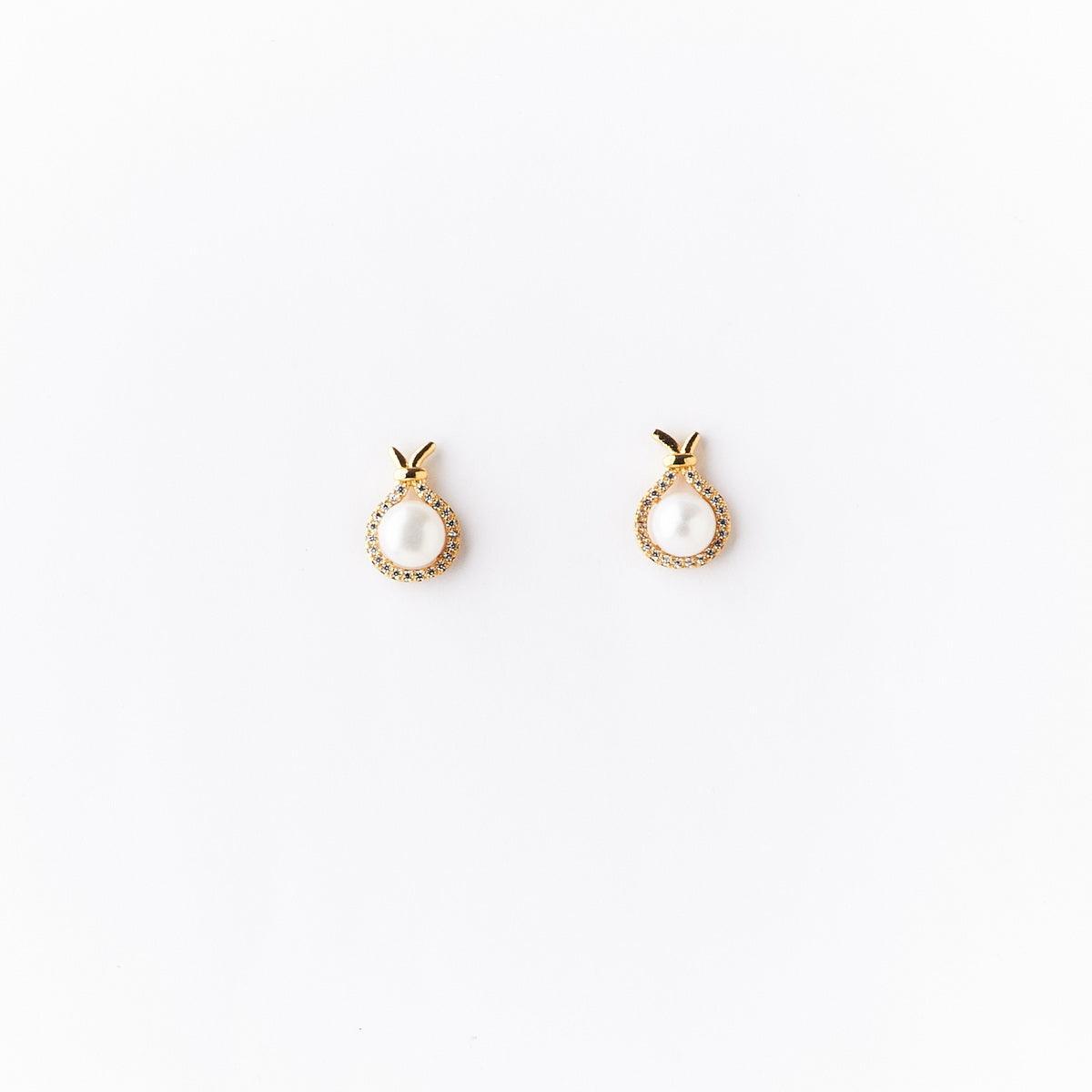 Elegant Pearl Stud Earring - Chandrani Pearls