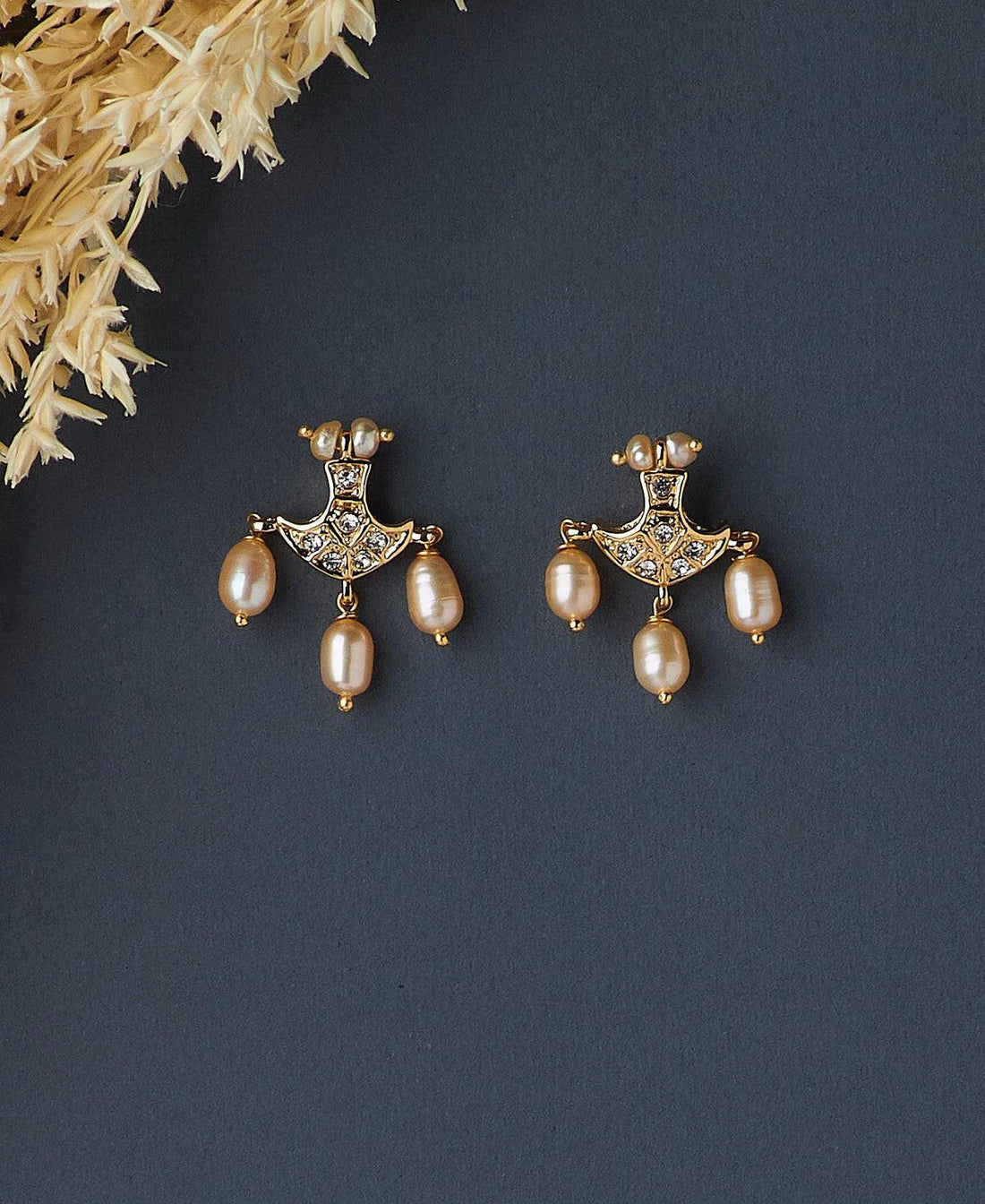 Elegant Pearl hanging Earring - Chandrani Pearls