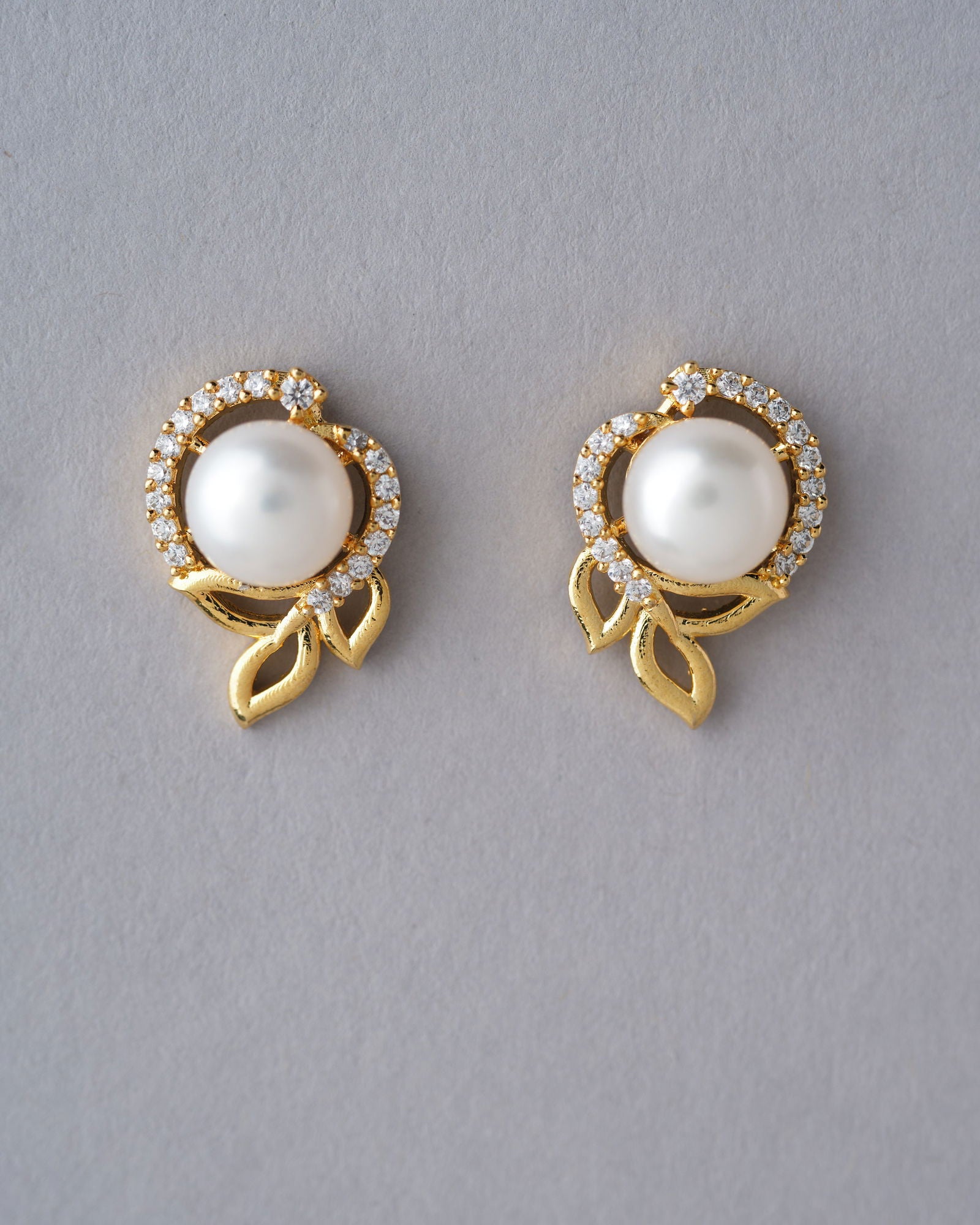 Elegant Stud Pearl Earring - Chandrani Pearls