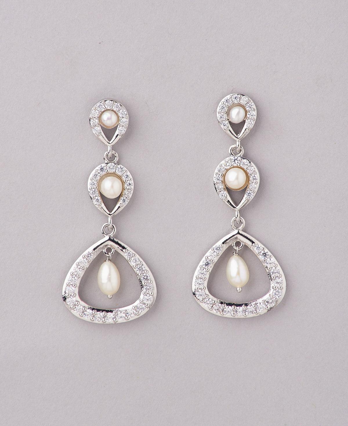 Faiza Regal Chandeliers Earring - Chandrani Pearls