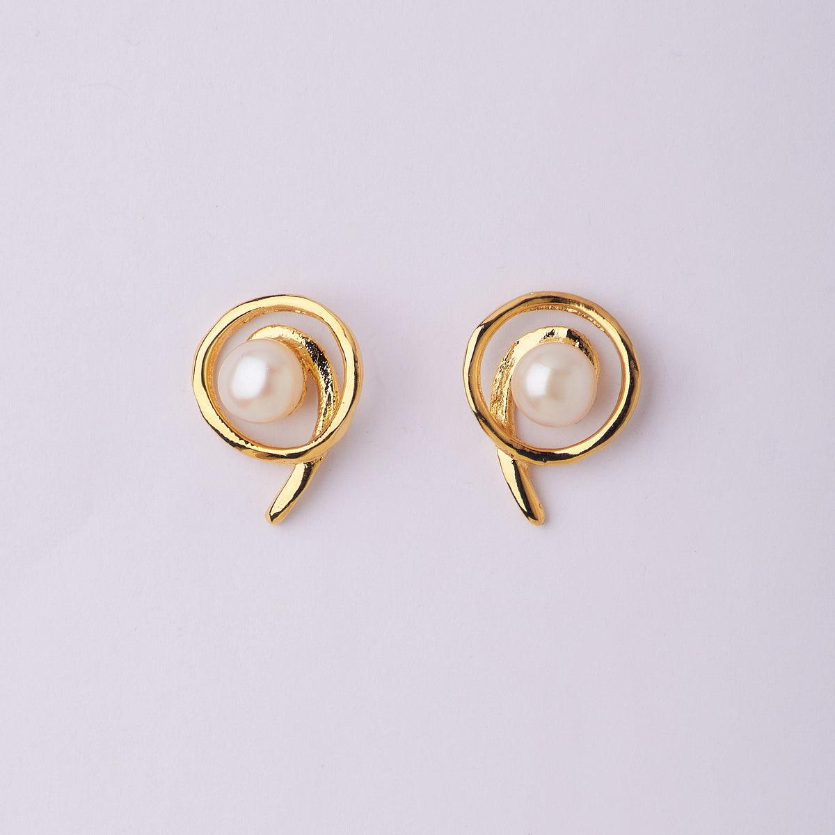 Fashionable Pearl Stud Earring - Chandrani Pearls