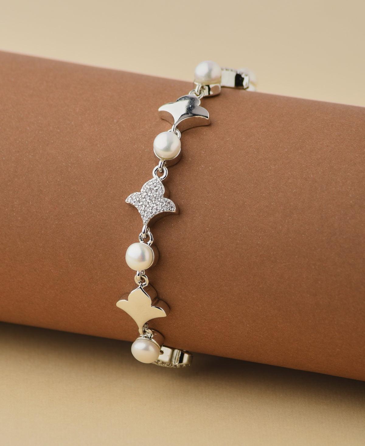 Fashionable Stone Studded Real Pearl Bracelet - Chandrani Pearls