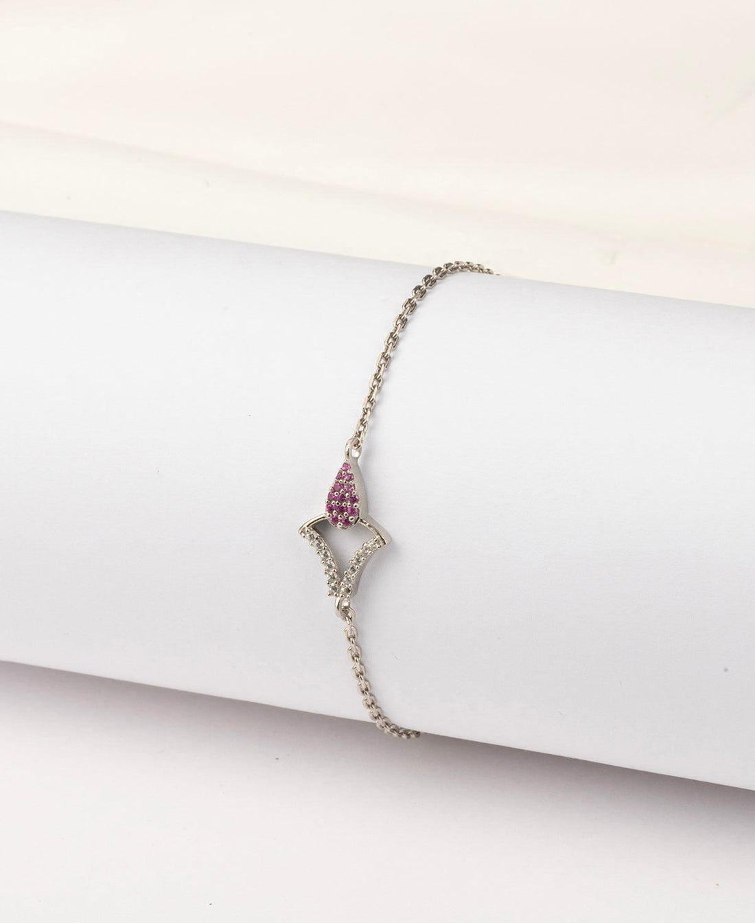 Fashionable Stone Studded Silver Bracelet. - Chandrani Pearls