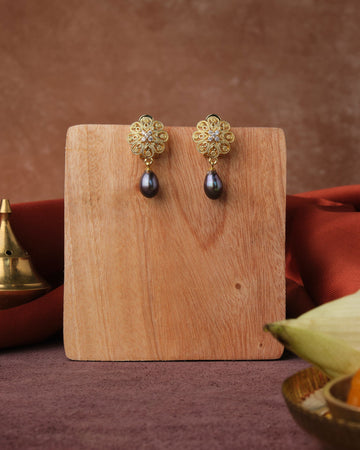 Floral Pearl Earring - Chandrani Pearls