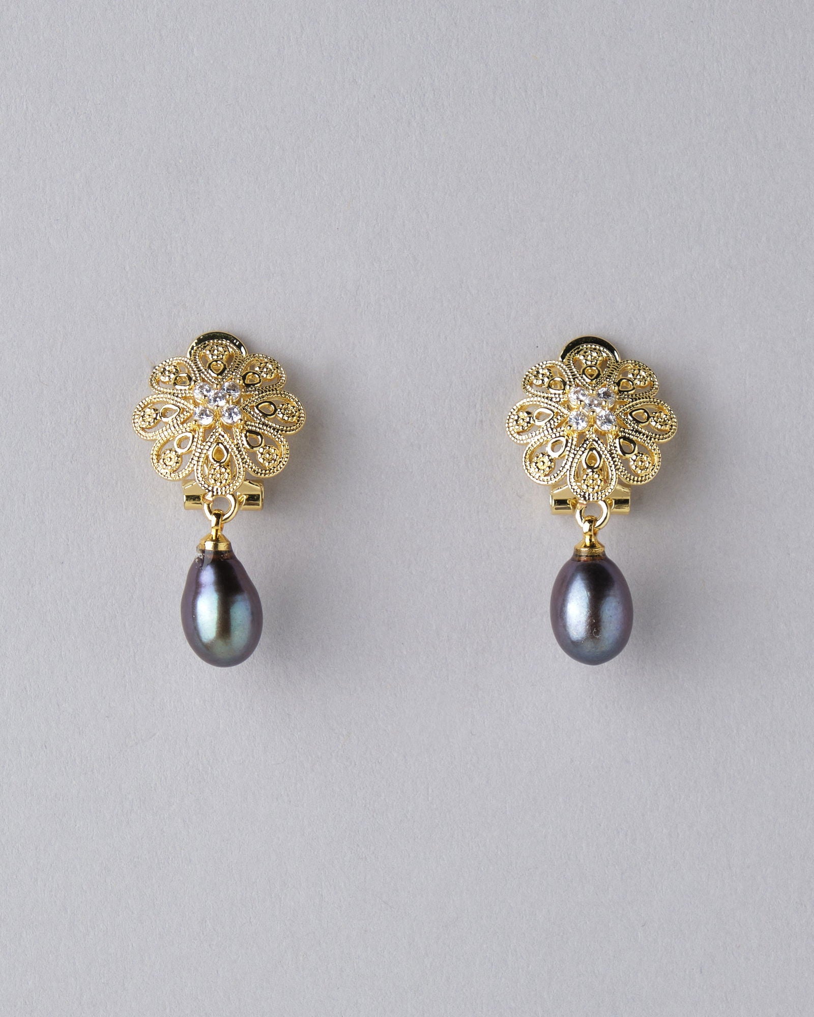 Floral Pearl Earring - Chandrani Pearls