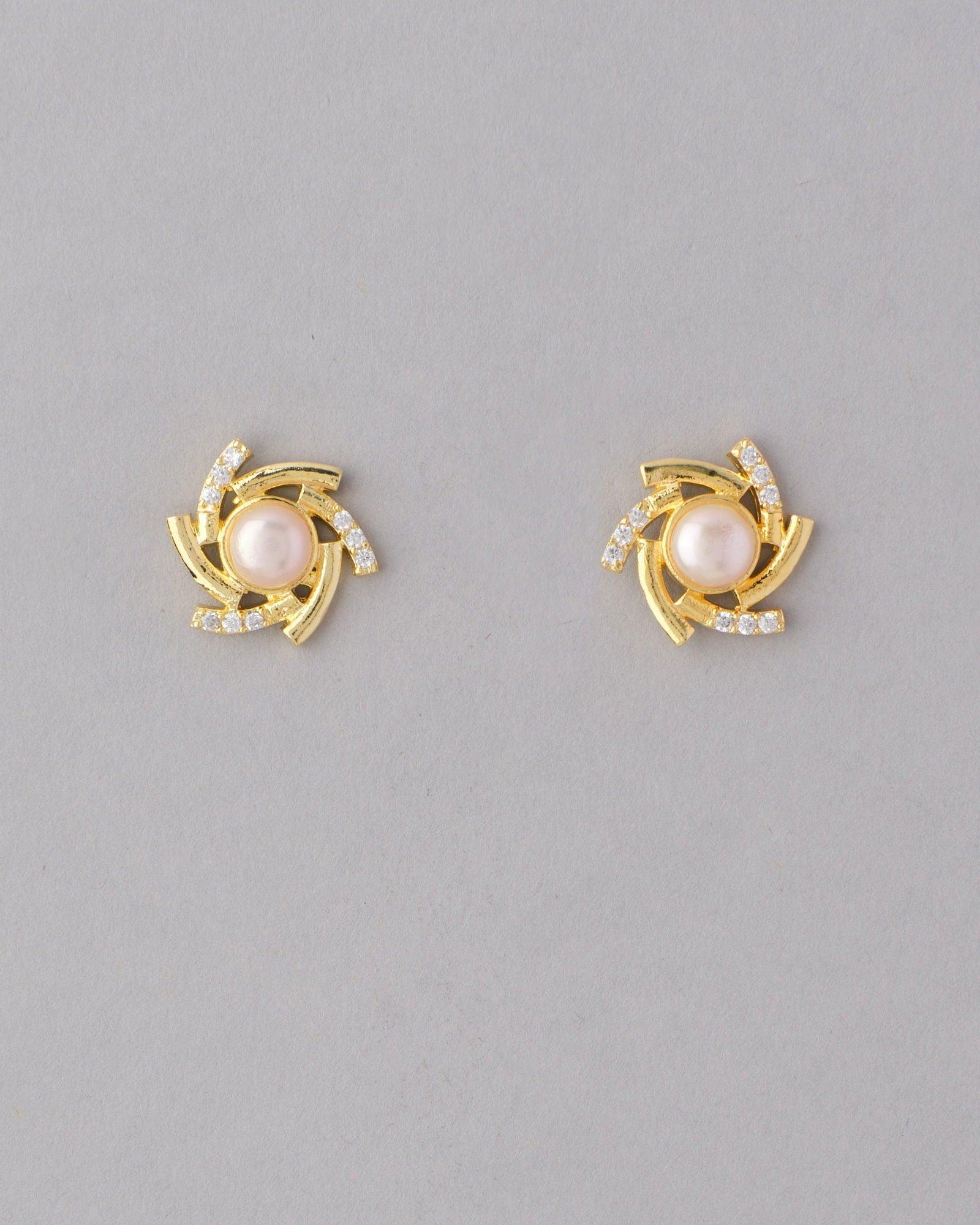 Floral Pearl Stud Earring - Chandrani Pearls