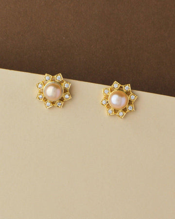 Floral Pearl Stud Earring - Chandrani Pearls