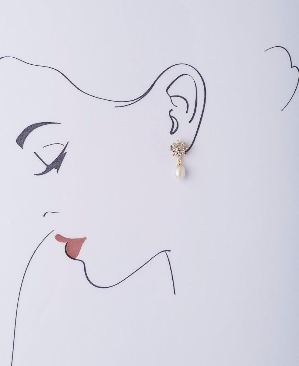 Floral Stone Studded Pearl Earring - Chandrani Pearls