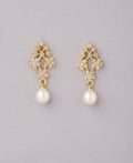 Floral Stone Studded Pearl Earring - Chandrani Pearls