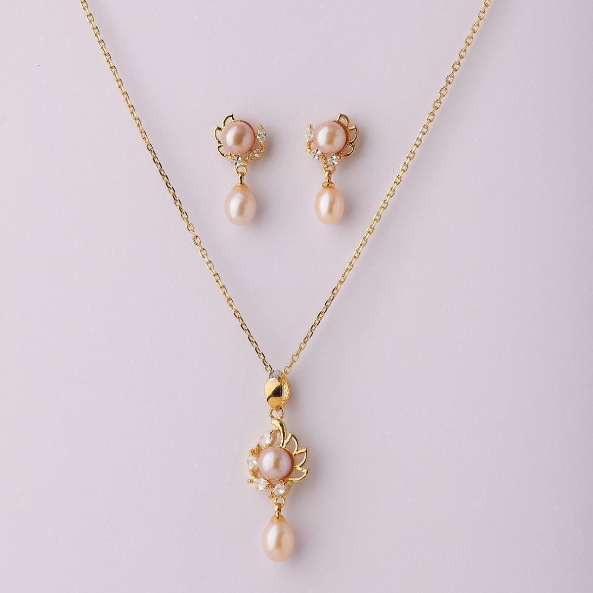Floral Stone Studded Pearl Pendant Set - Chandrani Pearls