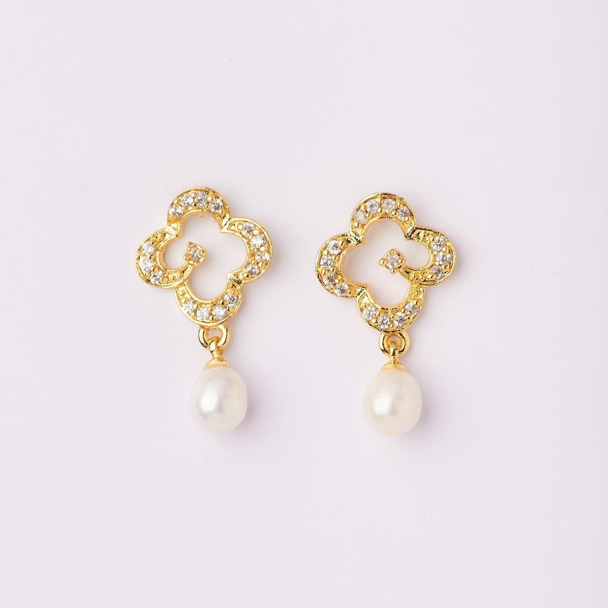Florial Real Pearl Hanging Earring - Chandrani Pearls