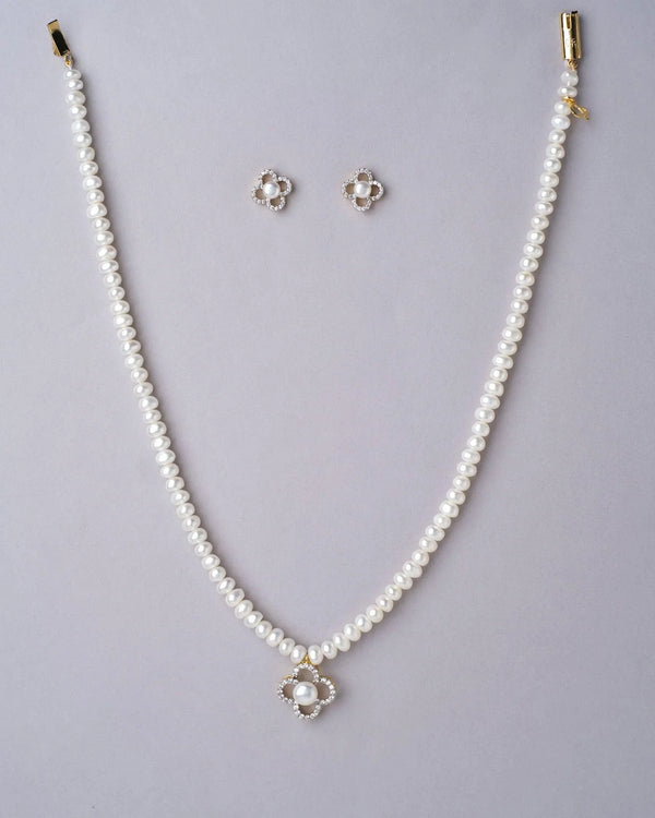 Flory Single line Necklace Set - Chandrani Pearls