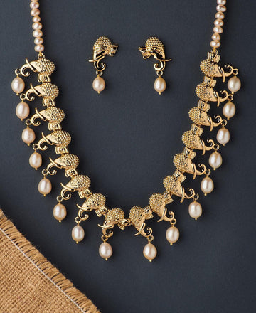 Ganpanti Pendant Real Pearl Necklace Set - Chandrani Pearls