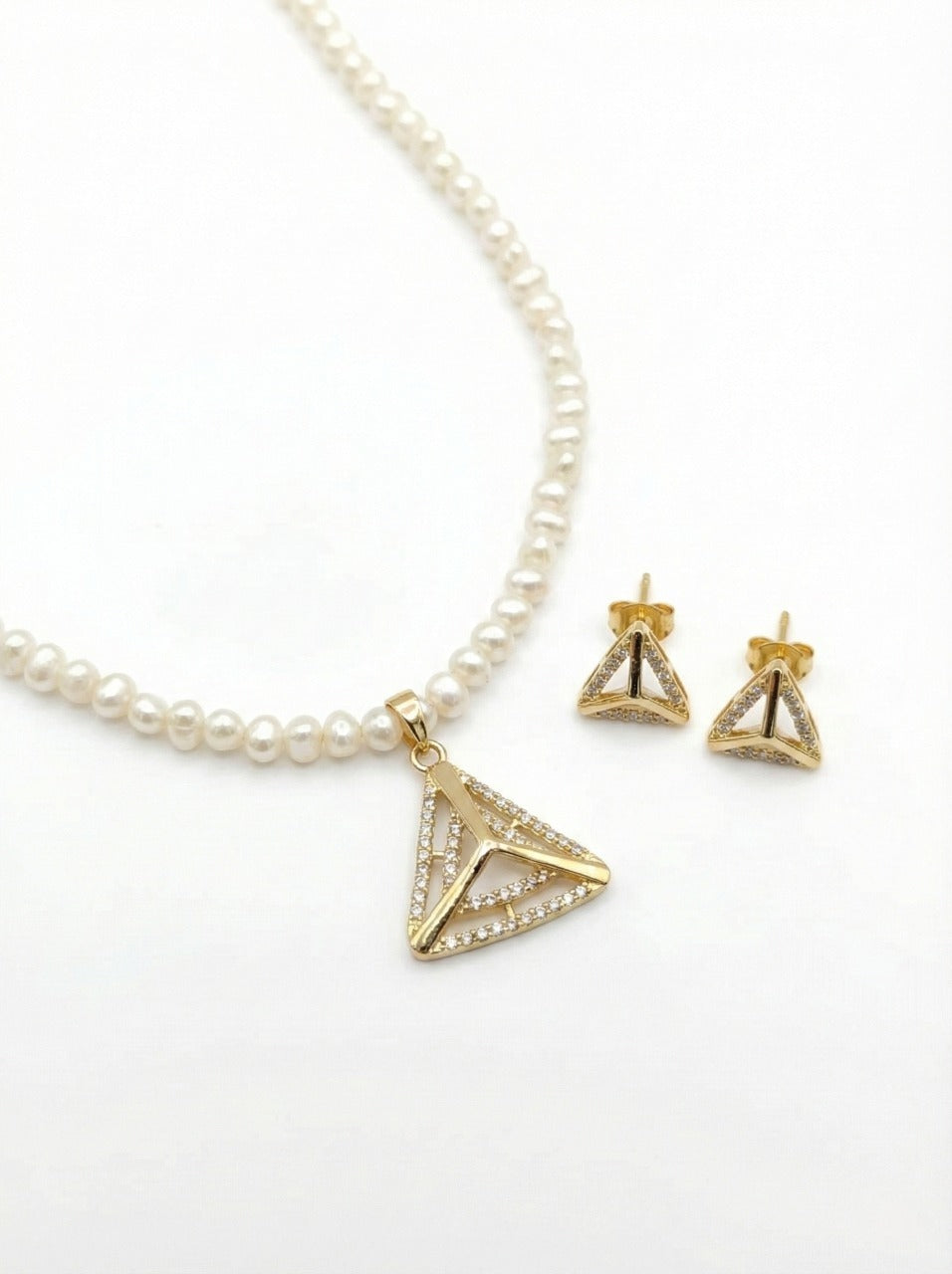 Triangular Jewellery Gold-plated Pearl & CZ Triangular Jewellery Set