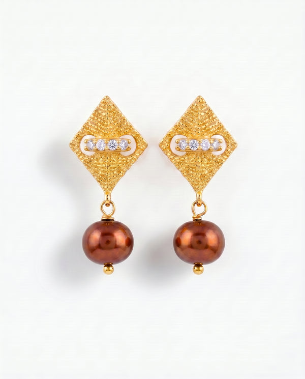 Gold plated pearl earring