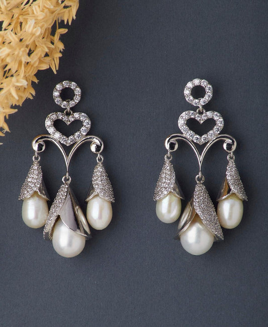 Graceful Heart Pearl hanging Earring - Chandrani Pearls