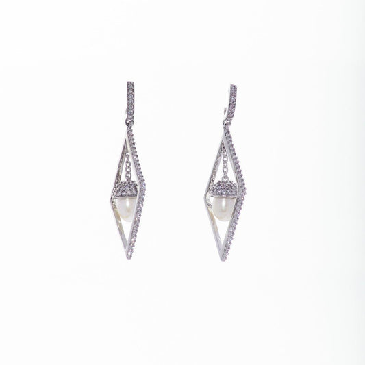 Graceful Rhodium hanging Earring - Chandrani Pearls