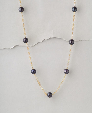 Graceful Round Pearl with Metal Chain Necklace - Chandrani Pearls