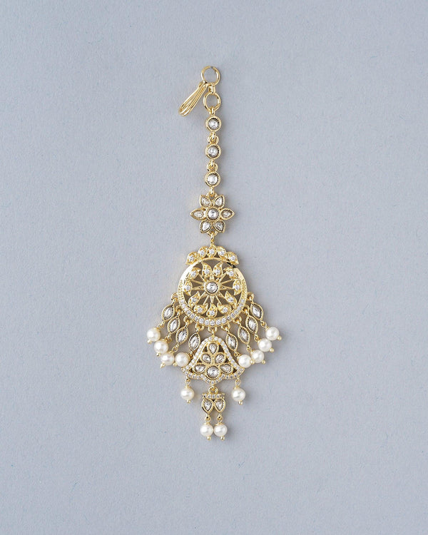 Ethereal Grace Pearl Mang Tikka