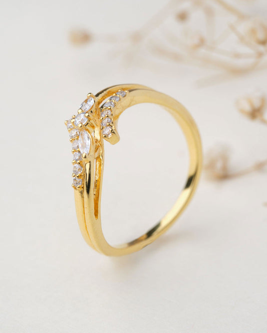 Laco 18Kt Gold & Diamond Ring - Chandrani Pearls