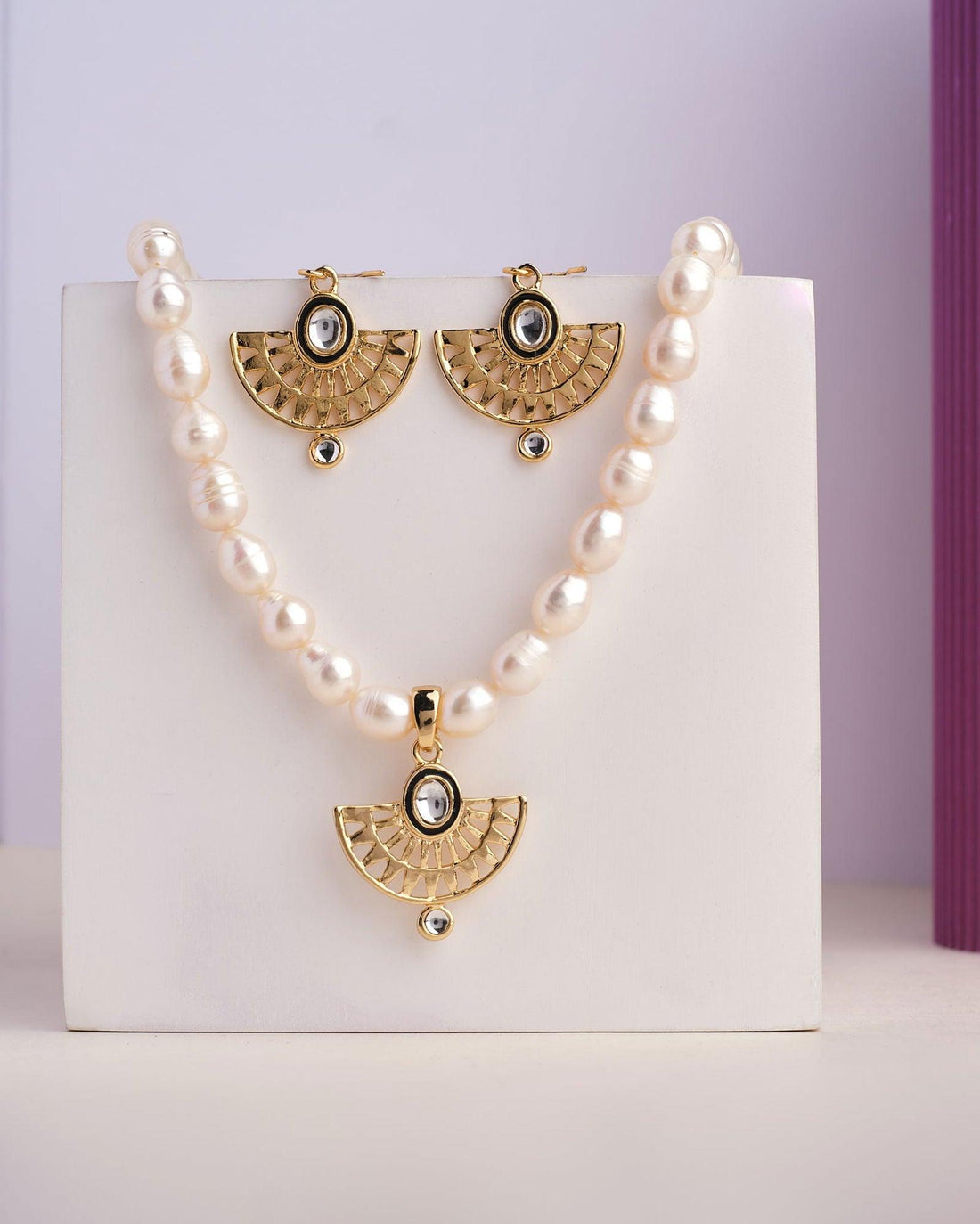 Lavish Luminary Pearl Necklace Set - Chandrani Pearls