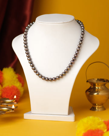 Elegant Black Pearl Necklace