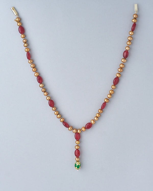 Elegant Beads & Pearl Mala – A Perfect Blend of Style