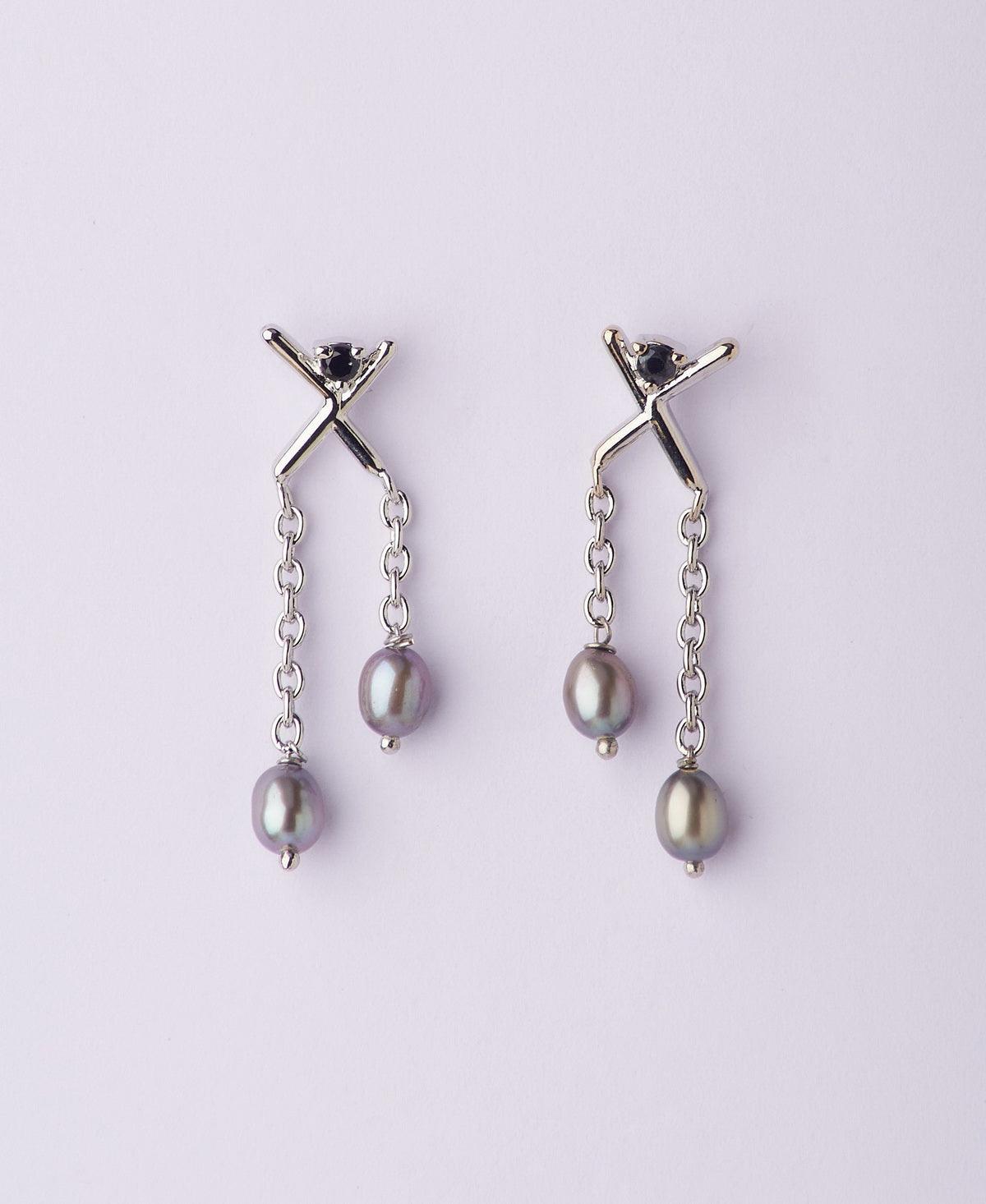 Pretty Black Hanging Earring - Chandrani Pearls