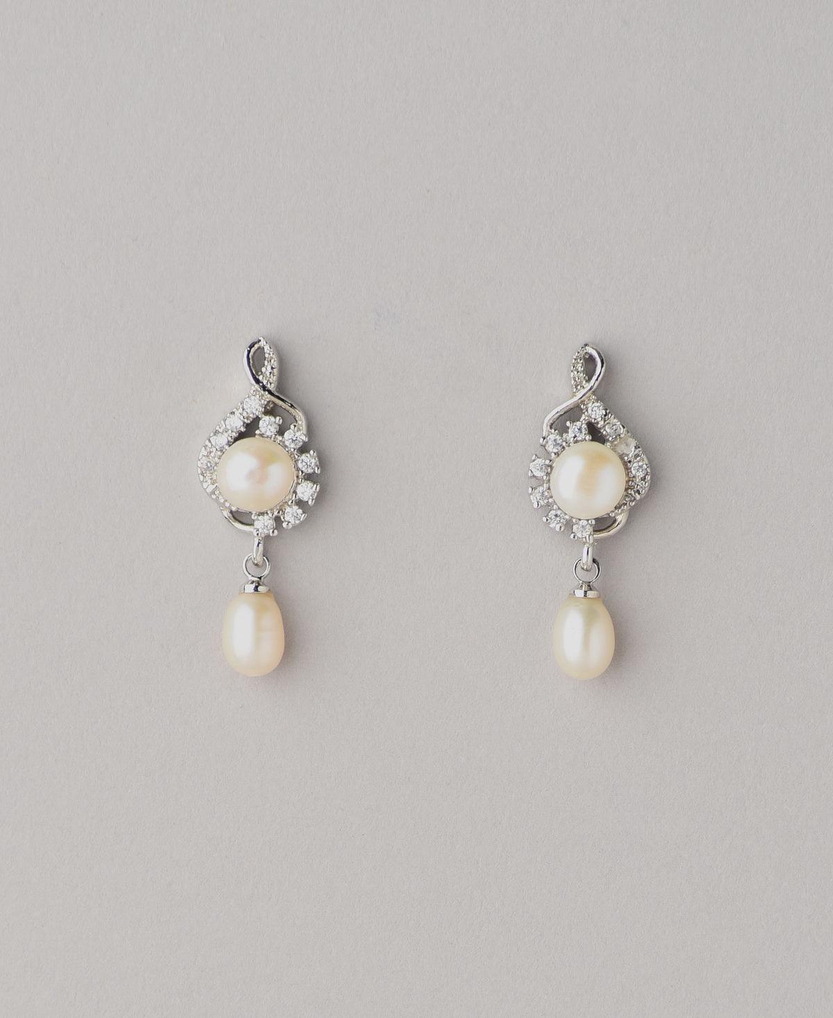 Pretty Pearl Hang Earring - Chandrani Pearls