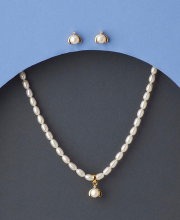 Pretty Pearl Necklace Set - Chandrani Pearls