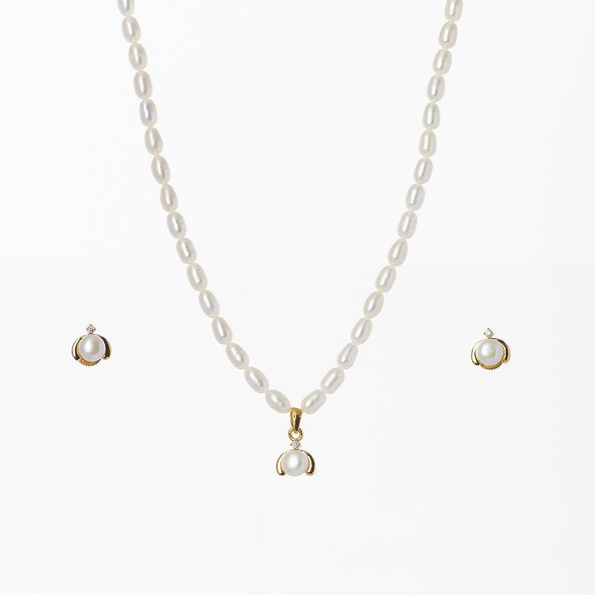 Pretty Pearl Necklace Set - Chandrani Pearls